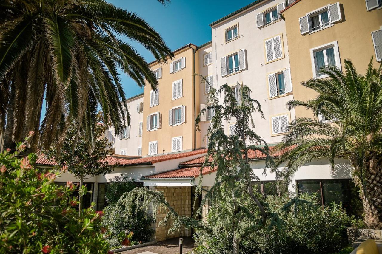 International 3* Rab Town