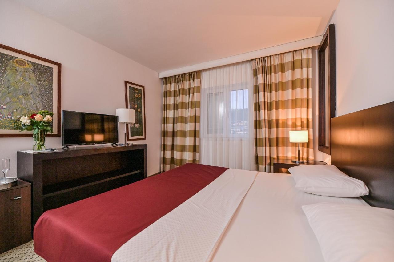International Hotel Rab Town